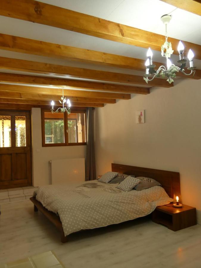 Domaine Du Venet Villa Montcony Екстериор снимка